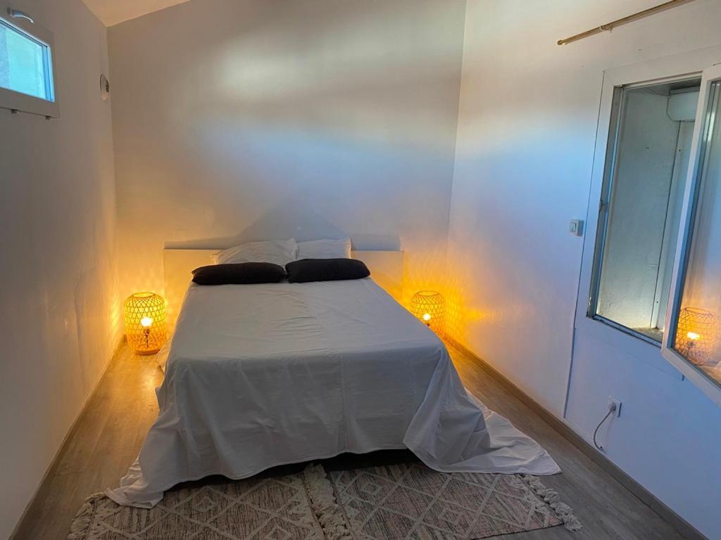 Duplex Nimes 5 Rue Sainte Catherine מראה חיצוני תמונה